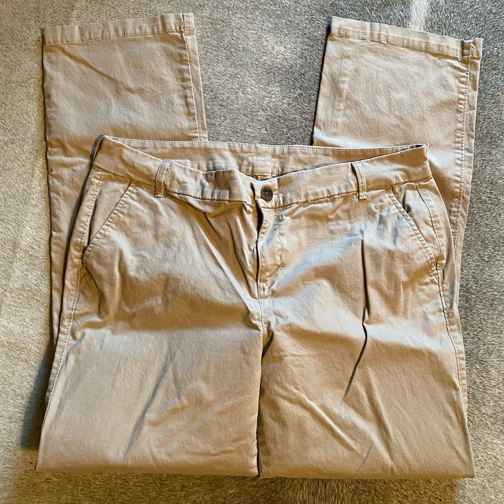Women’s Khaki Pants
